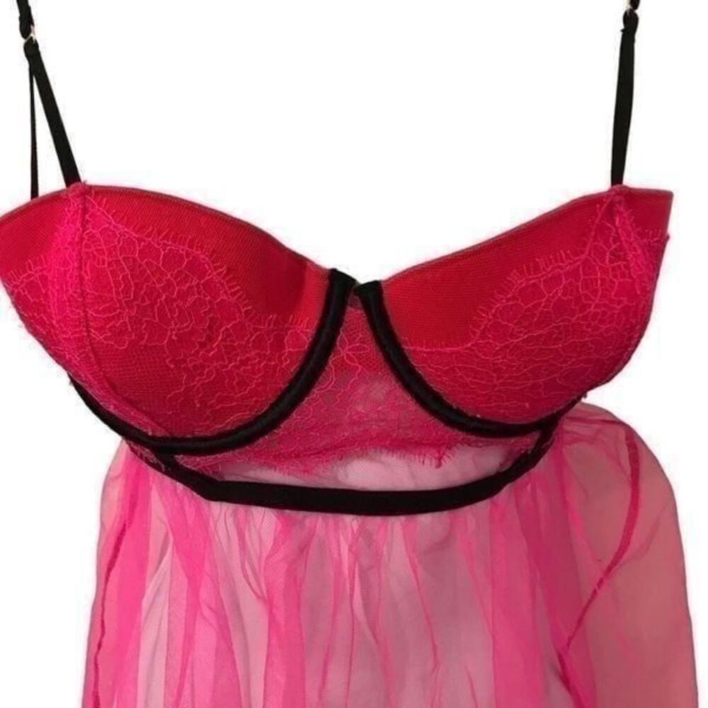 Victoria secret pink lingerie bra 34C.   A331